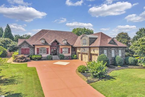 15 Fox Hunt Lane active home in Fox Creek Farm, Greer, SC
