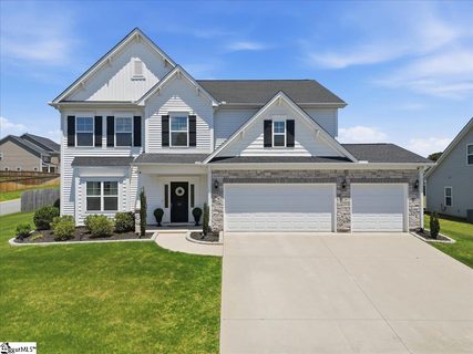 501 S Oak Crest Drive active home in Breckenridge, Belton, SC