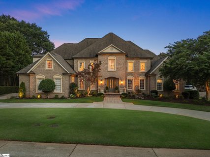 102 Antigua Way active home in Thornblade, Greer, SC