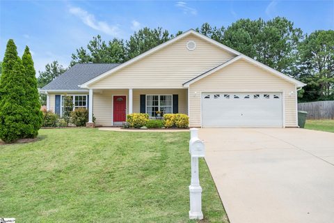 1800 Country Apple Court sold home in Country Gardens, Fountain Inn, SC