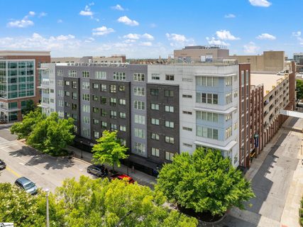 100 E Washington Street Unit 63 pending home in 100 East, Greenville, SC