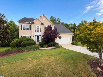 109 Hydrangea Way active home in Bennetts Grove, Simpsonville, SC