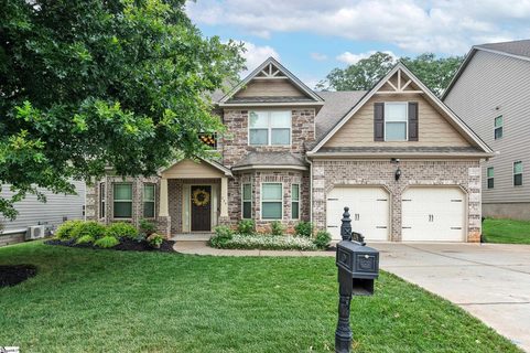 224 Dairwood Drive active home in Greythorne, Simpsonville, SC