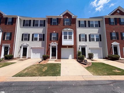 104 Sylvan Oak Way active home in Oak Park, Simpsonville, SC