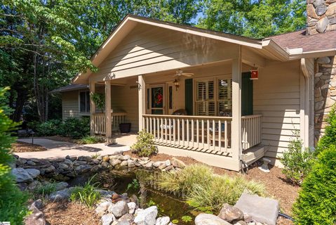 42 Foremast Drive active home in Keowee Key, Salem, SC