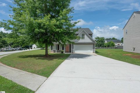207 Catterick Way sold home in Country Chase, Fountain Inn, SC
