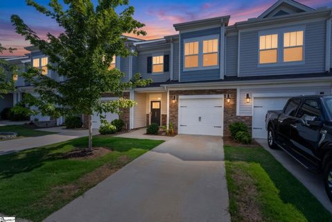 331 Sudduth Farms Drive active home in Sudduth Farms, Greer, SC