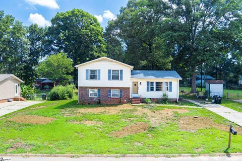 313 Alder Drive active home in Westwood, Simpsonville, SC