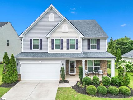 331 Kelsey Glen Lane active home in Kelsey Glen, Simpsonville, SC