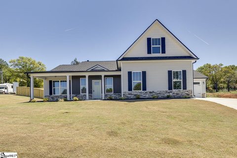 101 Powell Court active home in Hinton Farms, Easley, SC
