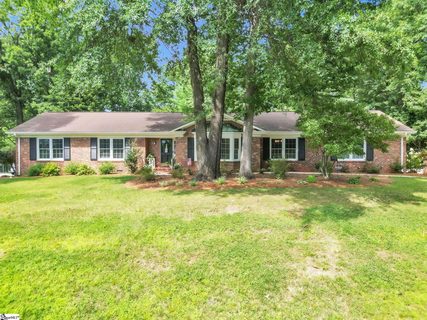 6 Gladesworth Drive