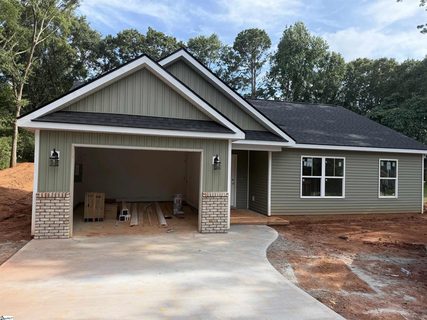 205 Sycamore Street active home in Centerville Terrace, Anderson, SC
