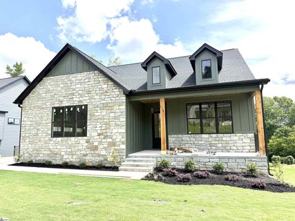 110 Wedge Way active home in The Summit At Cherokee Valley, Travelers Rest, SC