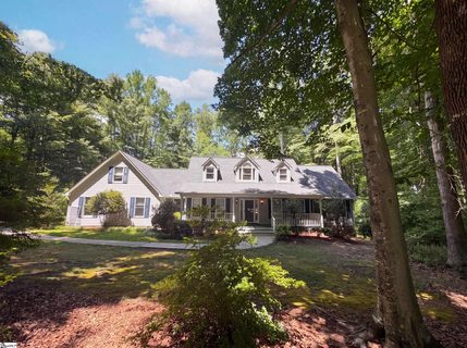 A home in Dogwood Acres