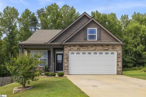 861 Ashton Ridge Road active home in Ashton Ridge, Inman, SC