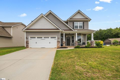 437 Kensrowe Drive active home in Ivywood, Boiling Springs, SC