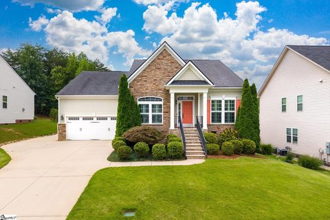 104 Hedge Rose Court sold home in Woodland Creek, Travelers Rest, SC
