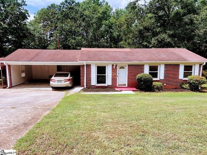 213 Hillcrest Circle pending home in Burdine, Anderson, SC