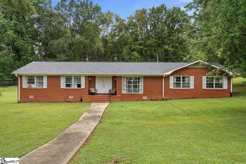 Homes in Huntington Wood, Spartanburg