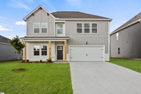 612 Silver Fir Street active home in Evergreen Hills, Piedmont, SC