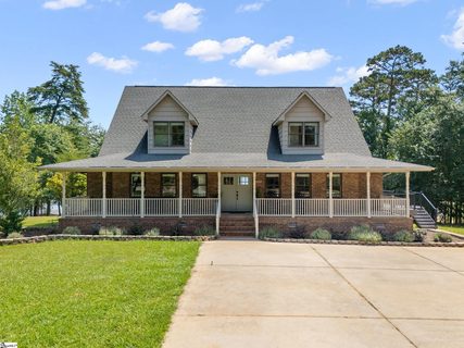 622 Jackson Road active home in Lake Hartwell, Anderson, SC