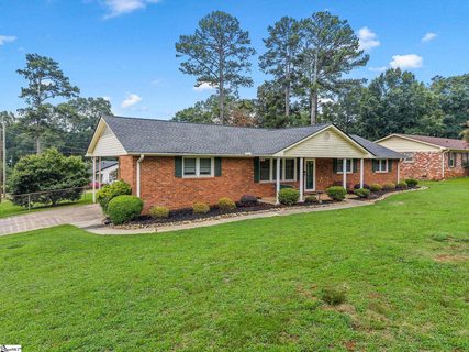 1303 Springfield Road sold home in Springfield, Boiling Springs, SC