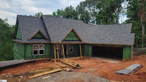 1812 Cross Creek Drive active home in Cross Creek Plantation, Seneca, SC