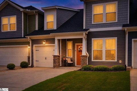 113 Rosecroft Drive active townhome in Sheffield Village, Easley, SC