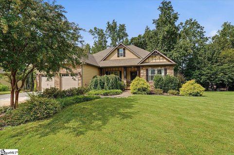 3044 English Cottage Way active home in The Cottages At Turtle Creek, Boiling Springs, SC