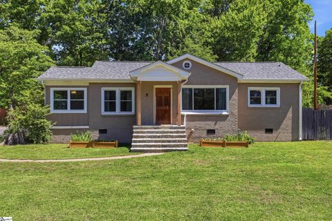 5 Courtney Circle pending home in Casa Loma, Greenville, SC