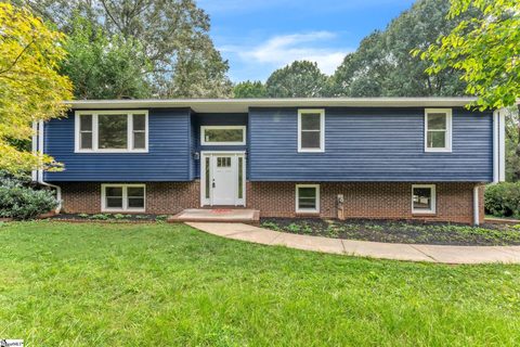 106 Keene Drive active home in Hampshire Hills, Travelers Rest, SC