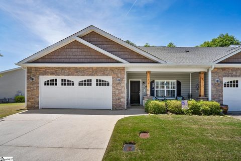 Homes in Crayton Hall, Anderson