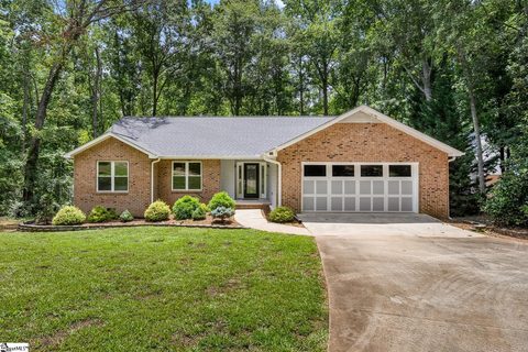 1420 Hunters Trail active home in Hunters Trail, Anderson, SC