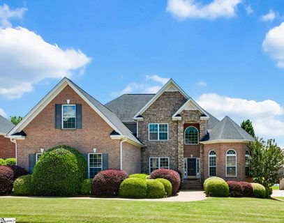 115 Gladstone Way active home in Riverwood Farm, Greer, SC