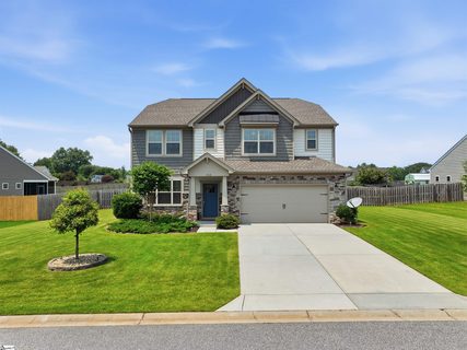 812 Barnum Court active home in Bird Quarry, Greer, SC