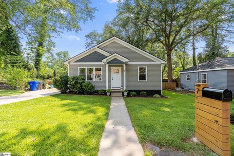 7 Lark Street pending home in Nicholtown, Greenville, SC