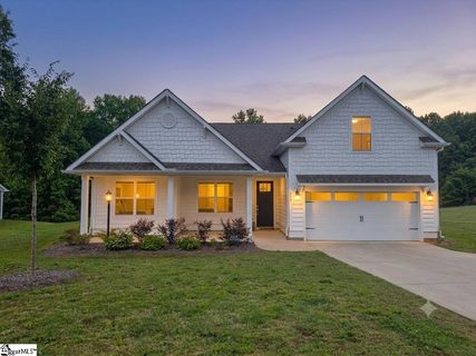 836 Orchard Valley Lane active home in Orchard Valley, Boiling Springs, SC