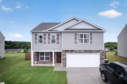 213 Millhone Way active home in The Preserve At Pendleton, Pendleton, SC