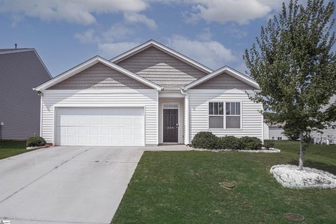 204 Sweetgrass Lane active home in Cambridge Walk, Piedmont, SC
