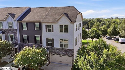 2 Tytan Court active townhome in Highview Townes, Greenville, SC