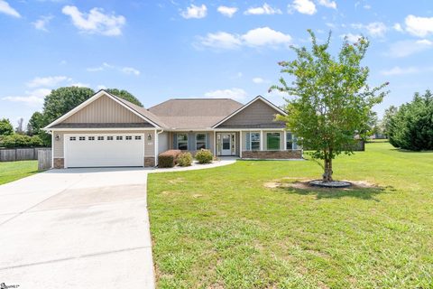 276 Gala Lane active home in Manzanares, Inman, SC
