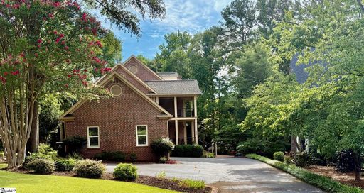 220 Baucom Park Drive active home in Baucom Park, Greer, SC