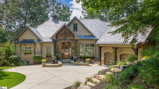 528 South Point Boulevard active home in The Reserve At Lake Keowee, Sunset, SC