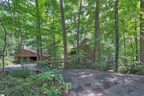 7 W Avondale Drive active home in North Main, Greenville, SC