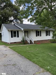 Homes in Woodfield Heights, Fountain Inn