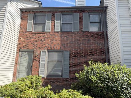 1907 Spring Wood Drive active condo in Summerwoods, Mauldin, SC
