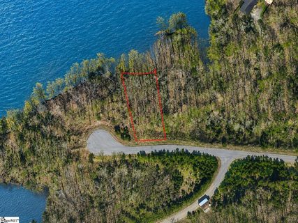 38 Waterside Point active lot in Great Waters, Abbeville, SC