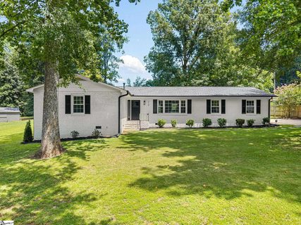 215 Bondale Drive pending home in Bondale, Spartanburg, SC