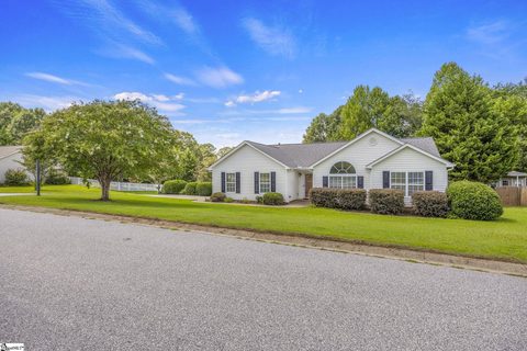 2 Avebury Court sold home in Glastonbury Village, Travelers Rest, SC
