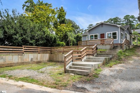 189 Converse Circle active home in Converse Heights, Spartanburg, SC